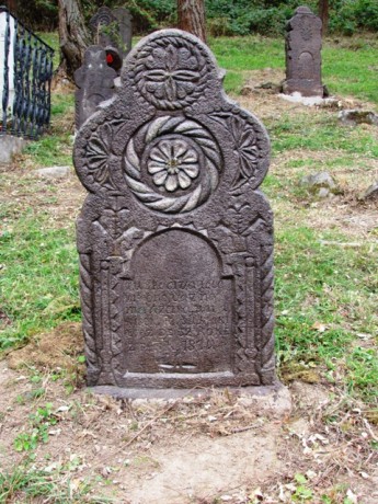 Náhrobník oltárového typu Dolný Tisovník